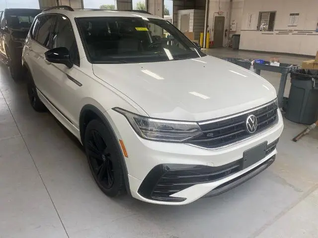 2023 Volkswagen Tiguan SE R Line Black