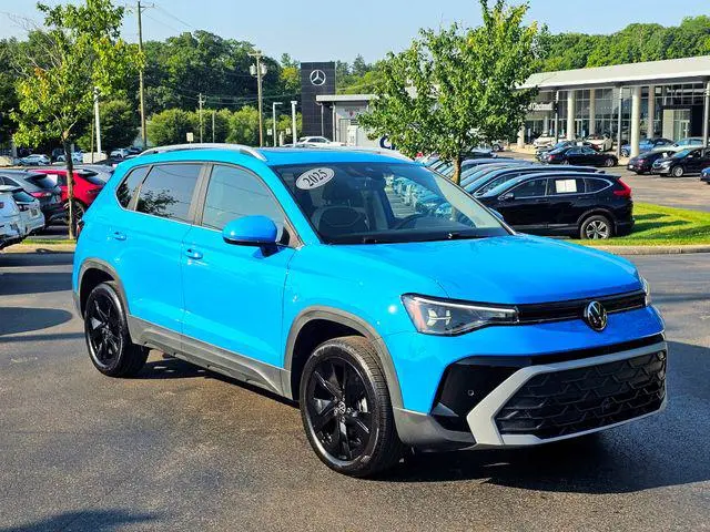 2025 Volkswagen Taos SE