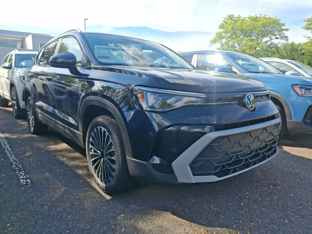 2026 Volkswagen Taos SE