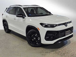 2026 Volkswagen Tiguan SE R Line Black