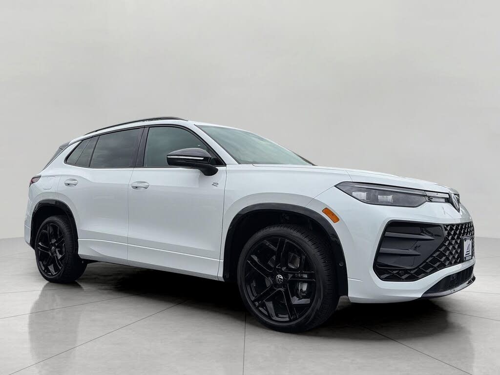 2026 Volkswagen Tiguan SE R Line Black