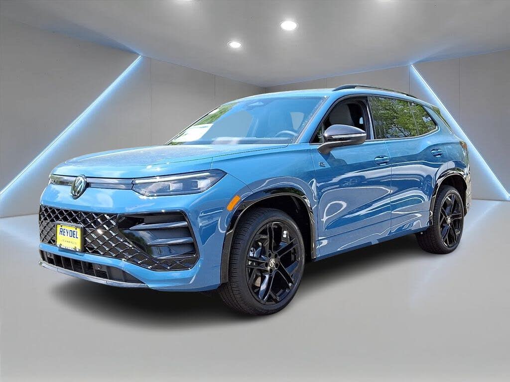 2026 Volkswagen Tiguan SE R Line Black