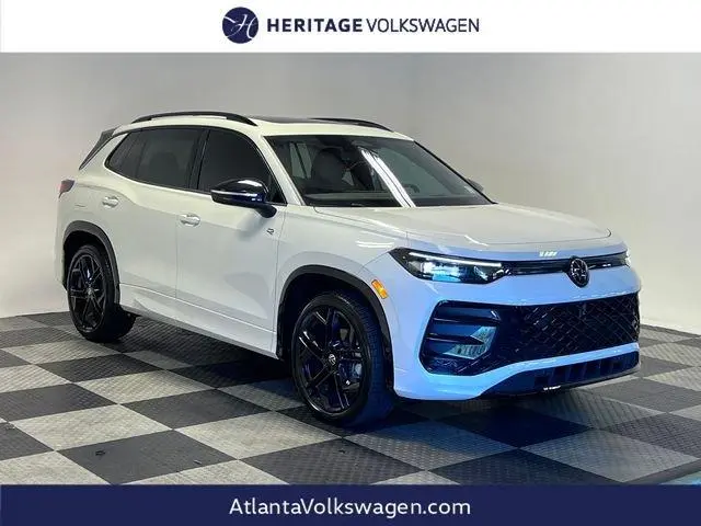 2026 Volkswagen Tiguan SE R Line Black
