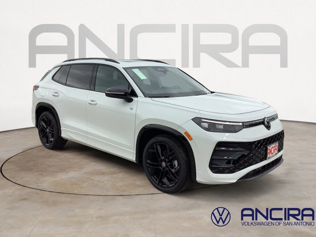 2026 Volkswagen Tiguan SE R Line Black