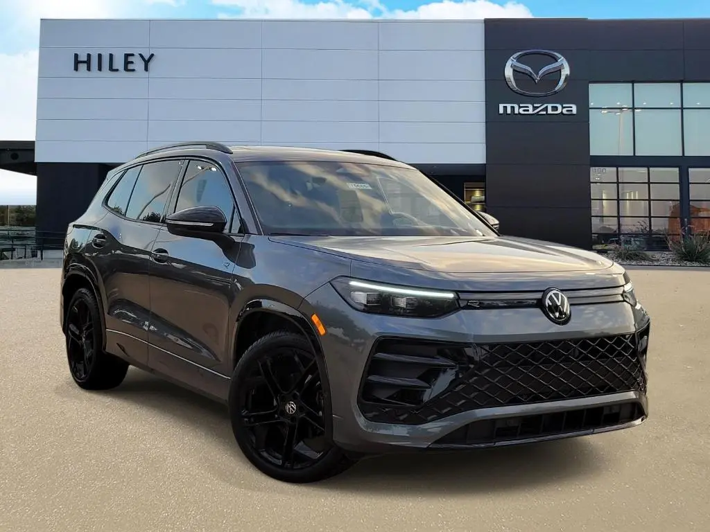 2026 Volkswagen Tiguan SE R Line Black
