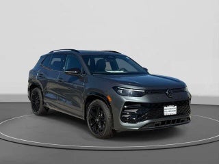 2026 Volkswagen Tiguan SE R Line Black