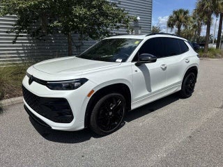 2025 Volkswagen Tiguan SE R Line Black