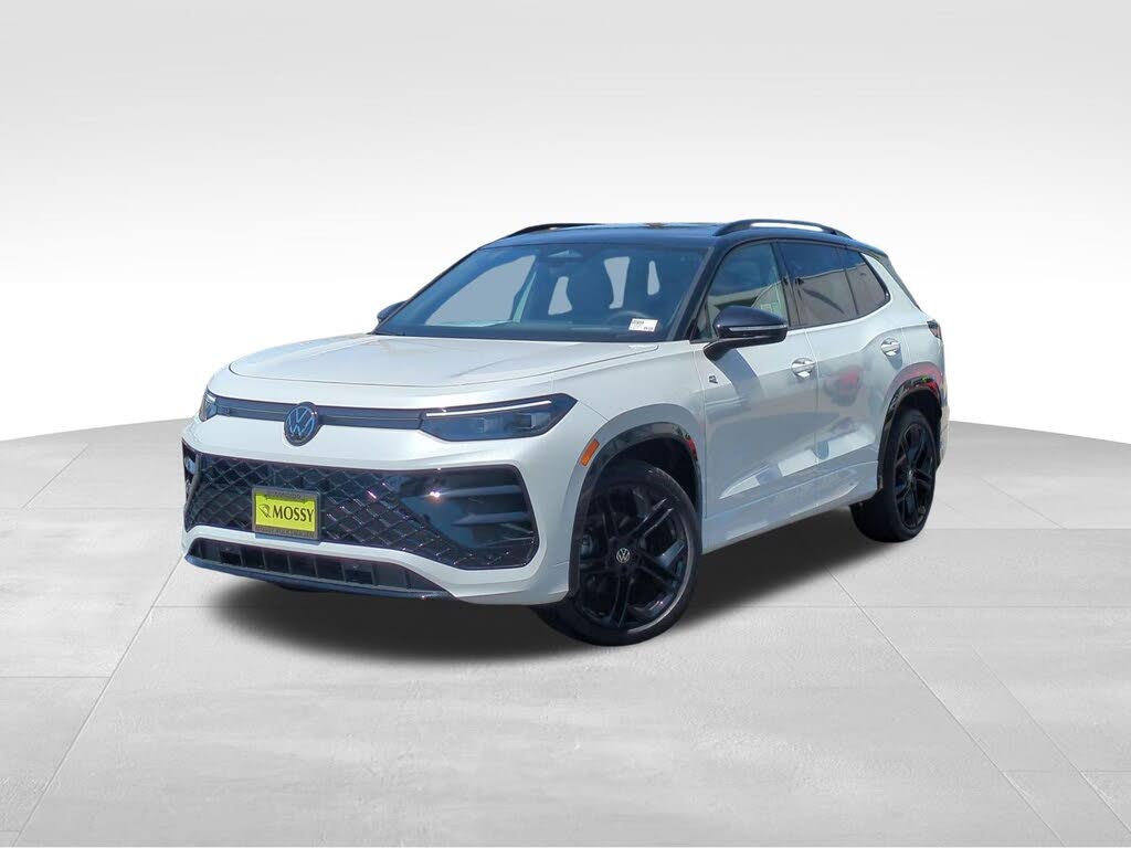 2026 Volkswagen Tiguan SE R Line Black