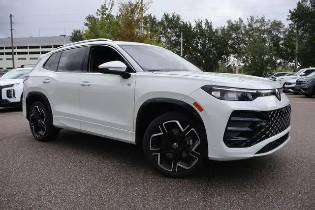 2025 Volkswagen Tiguan SEL R Line