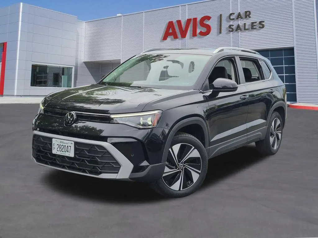 2025 Volkswagen Taos SE