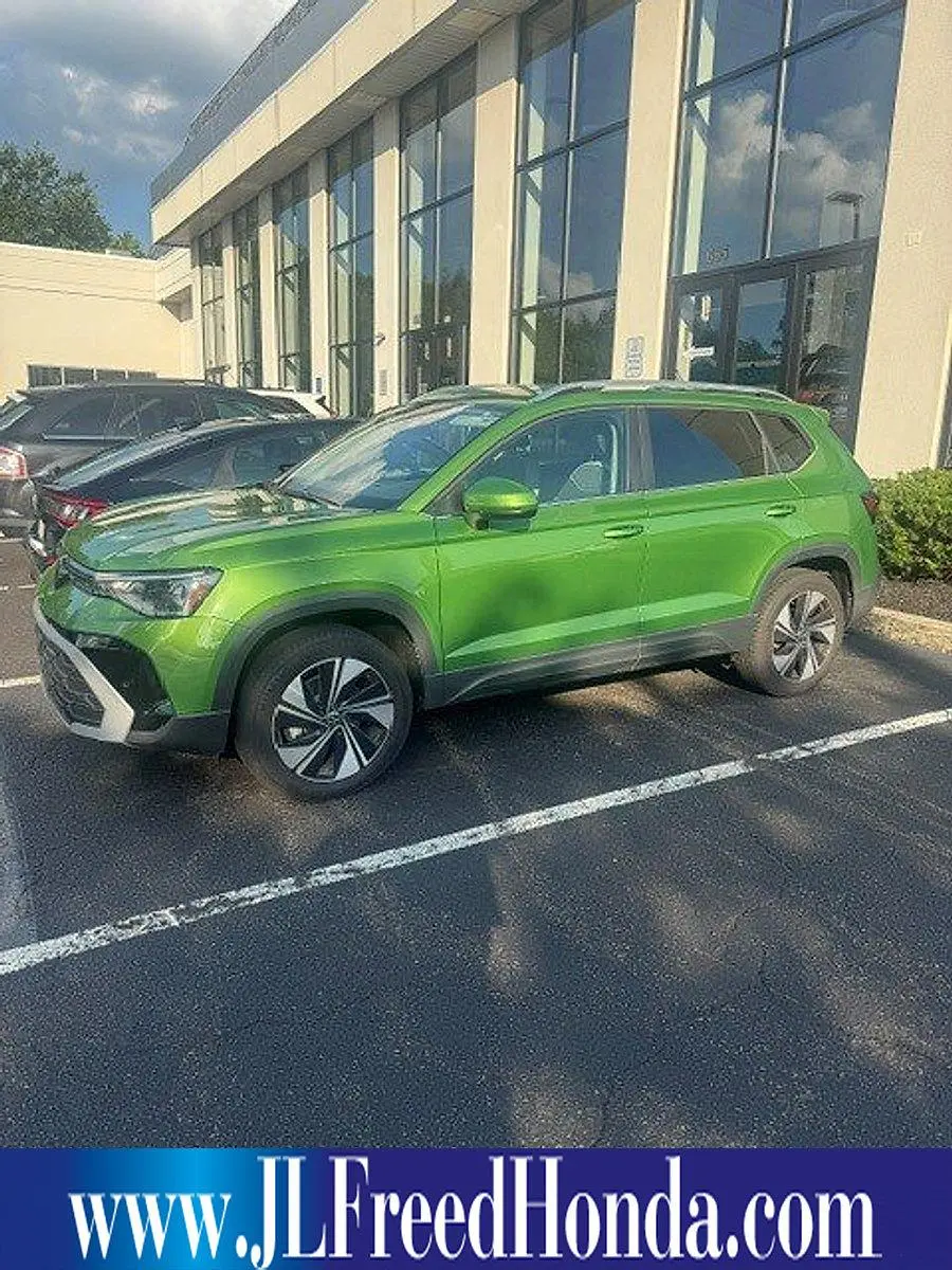 2026 Volkswagen Taos SE