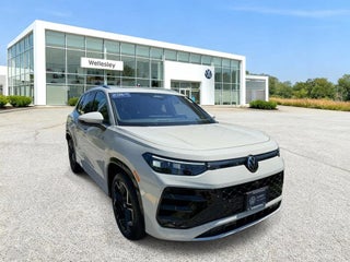 2026 Volkswagen Tiguan Sel R Line Turbo