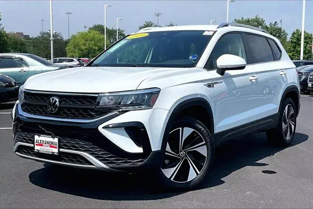 2023 Volkswagen Taos SE
