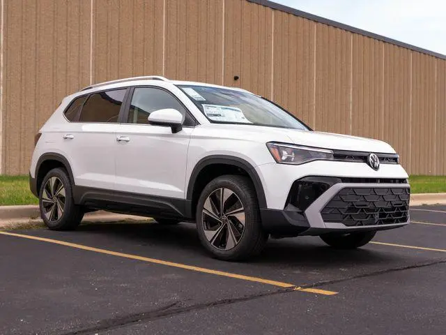 2026 Volkswagen Taos SE