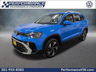 2025 Volkswagen Taos SE
