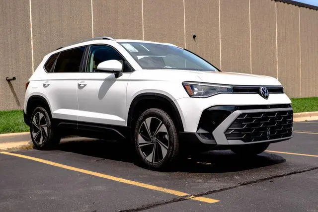 2026 Volkswagen Taos SE