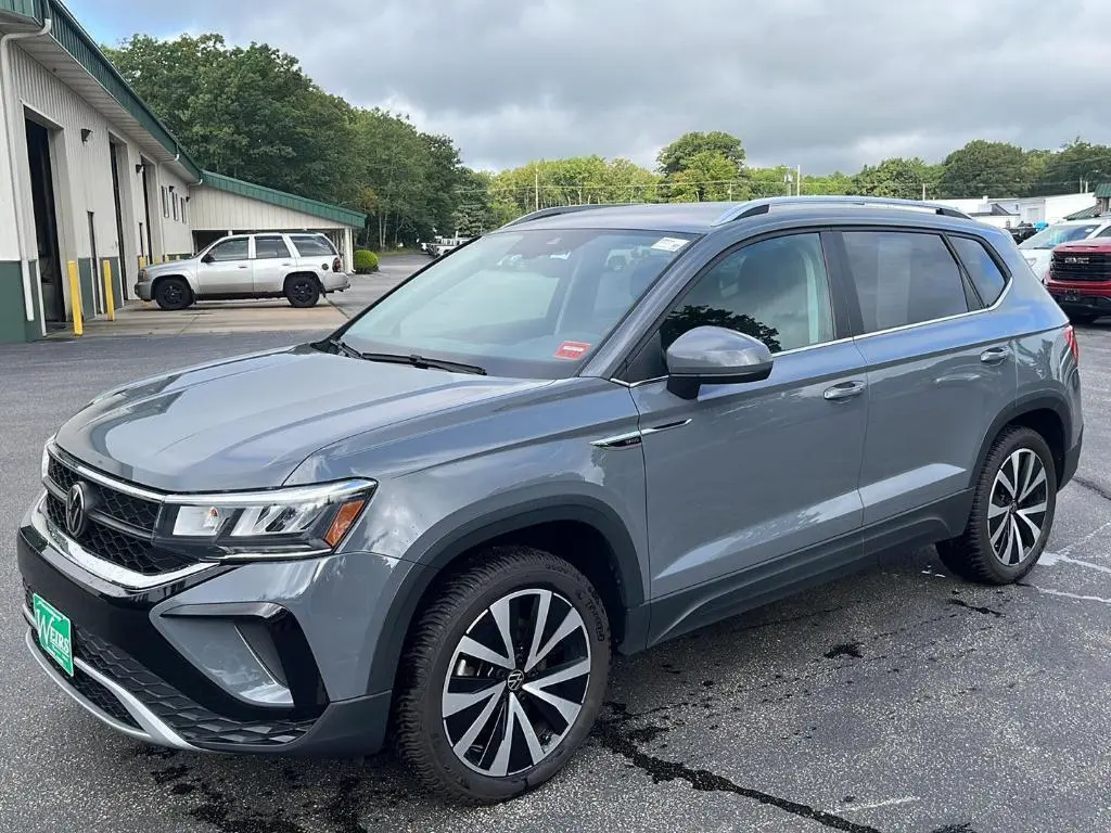 2022 Volkswagen Taos SE