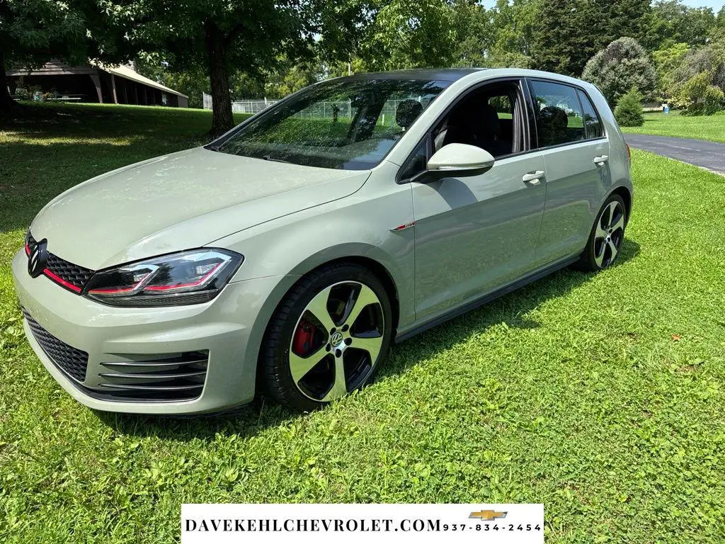 2017 Volkswagen Golf GTI S