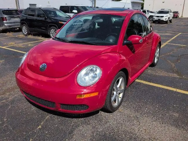 2010 Volkswagen New Beetle