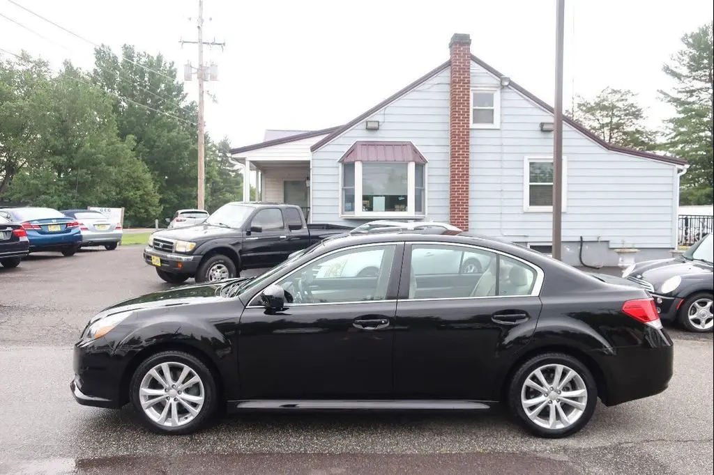 2013 Subaru Legacy 2.5i Premium