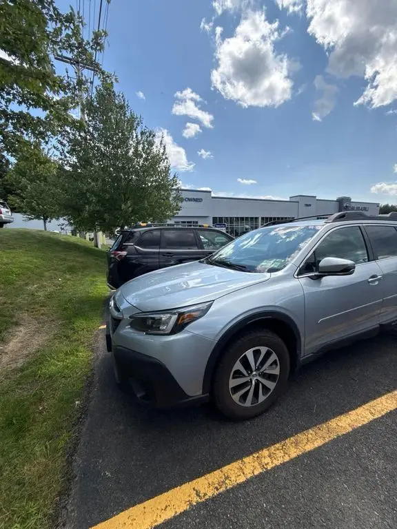 2022 Subaru Outback Premium