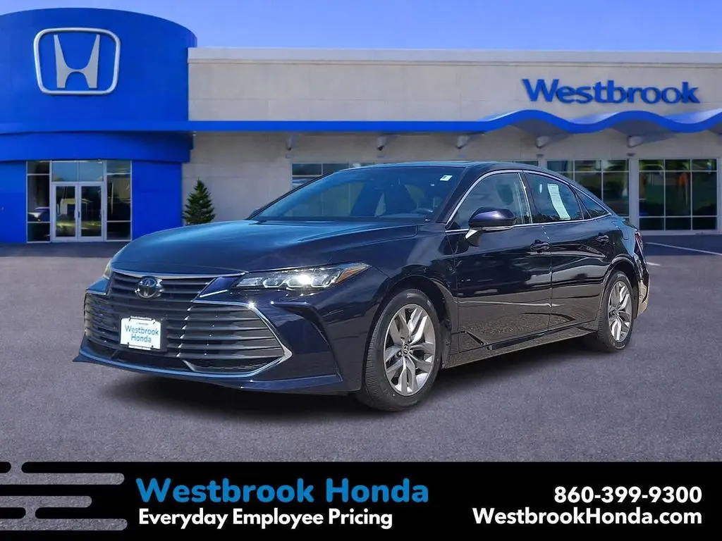 2022 Toyota Avalon XLE