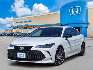 2019 Toyota Avalon XLE