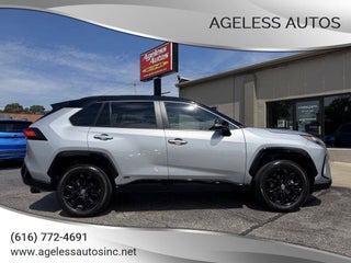 2023 Toyota RAV4 Hybrid SE