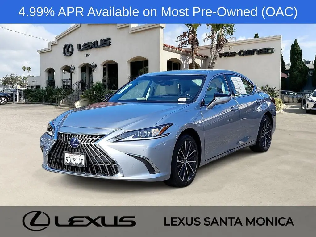2022 Lexus ES 300h Premium