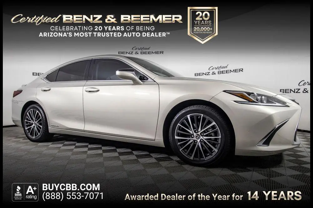 2022 Lexus ES 300h Premium