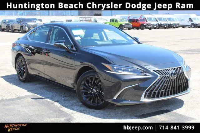 2024 Lexus ES 300h Luxury