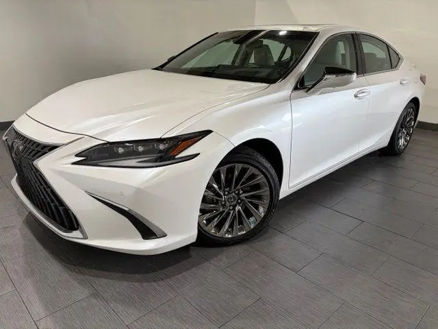 2025 Lexus ES 300h Ultra Luxury
