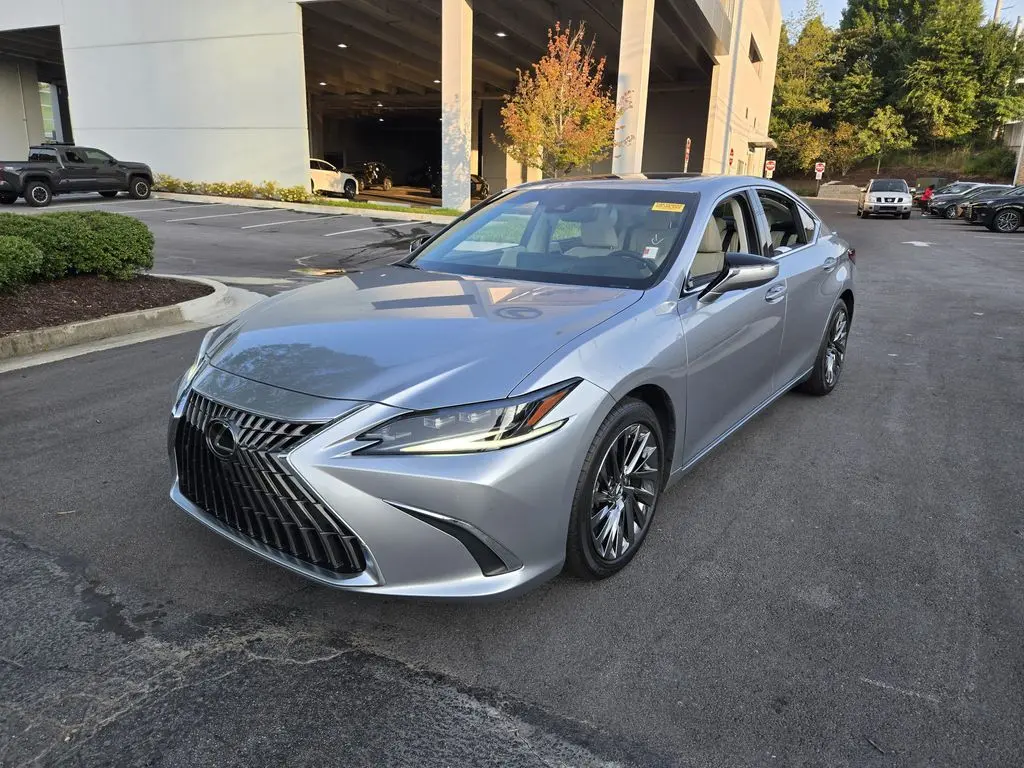 2025 Lexus ES 300h Ultra Luxury