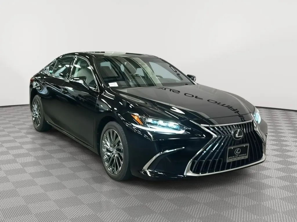 2024 Lexus ES 300h Ultra Luxury