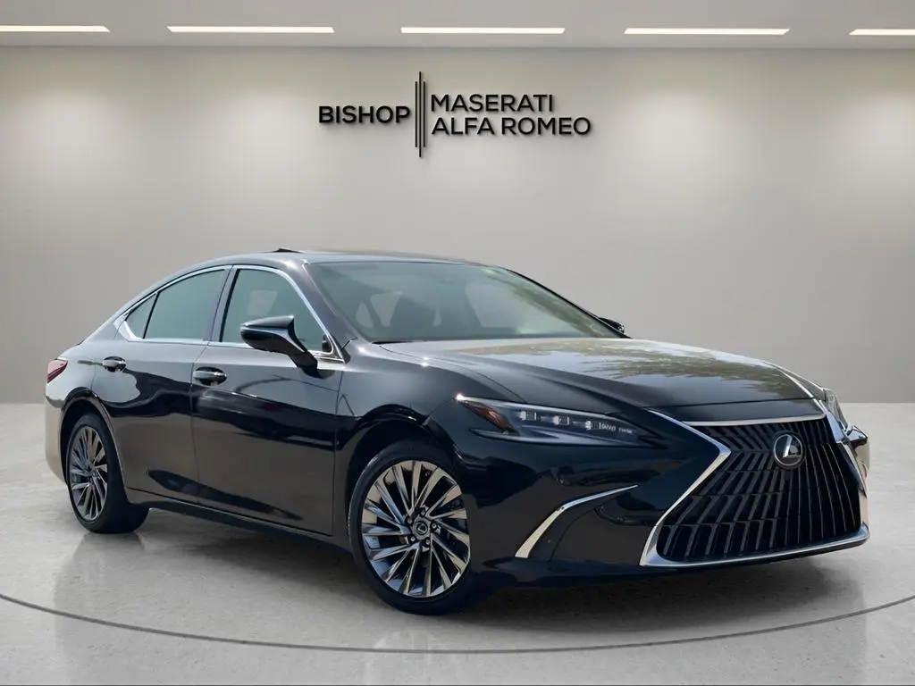 2024 Lexus ES 300h Ultra Luxury