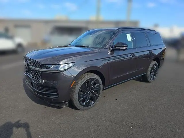 2027 Lincoln Navigator Reserve