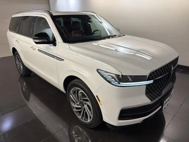 2027 Lincoln Navigator Reserve