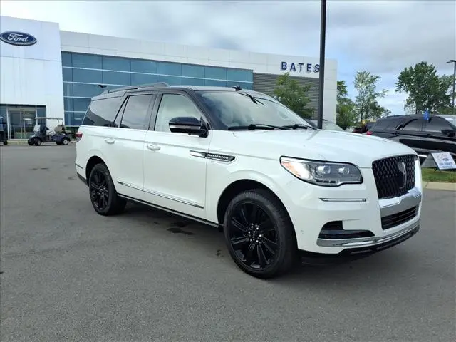 2024 Lincoln Navigator Black Label