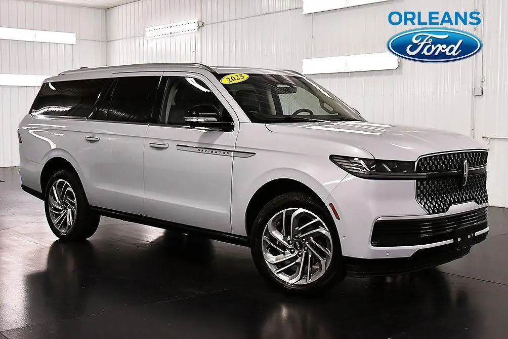 2025 Lincoln Navigator Reserve