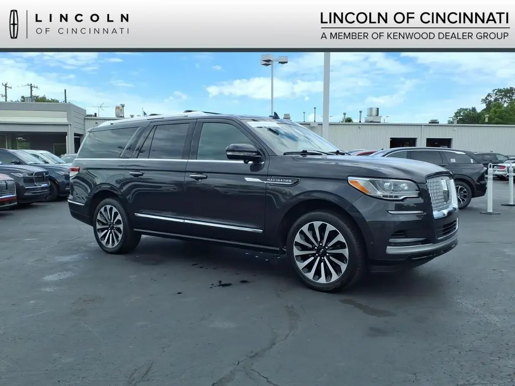 2022 Lincoln Navigator L Reserve