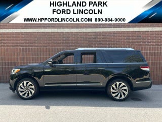 2022 Lincoln Navigator L Reserve
