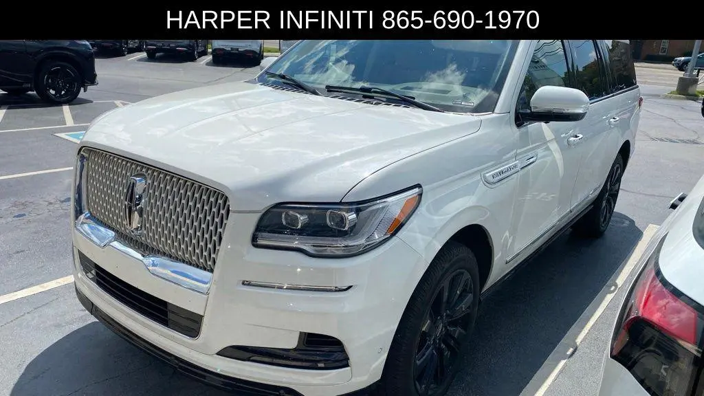 2022 Lincoln Navigator L Reserve