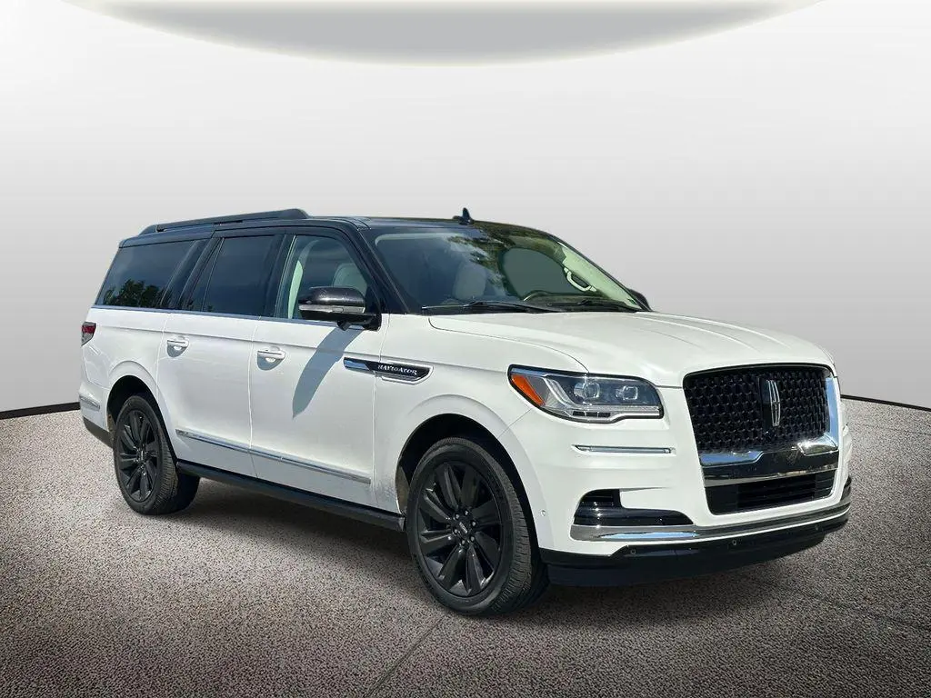2022 Lincoln Navigator L Black Label