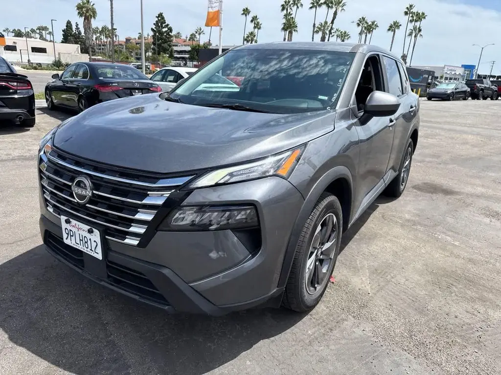 2025 Nissan Rogue SV