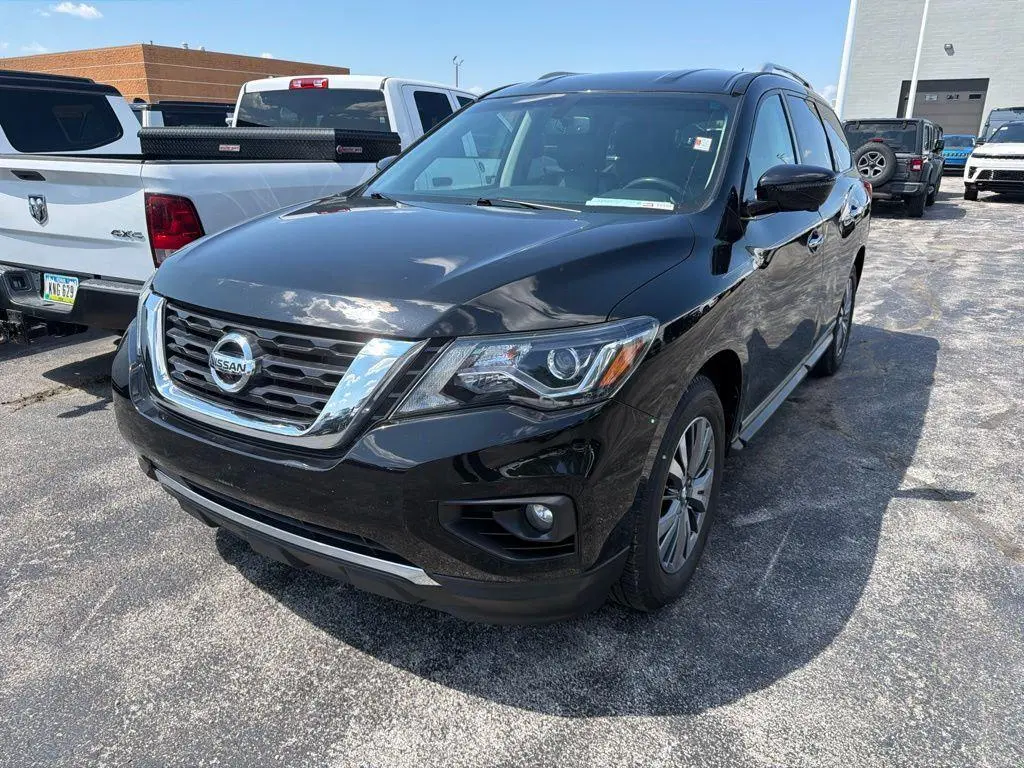 2018 Nissan Pathfinder SL
