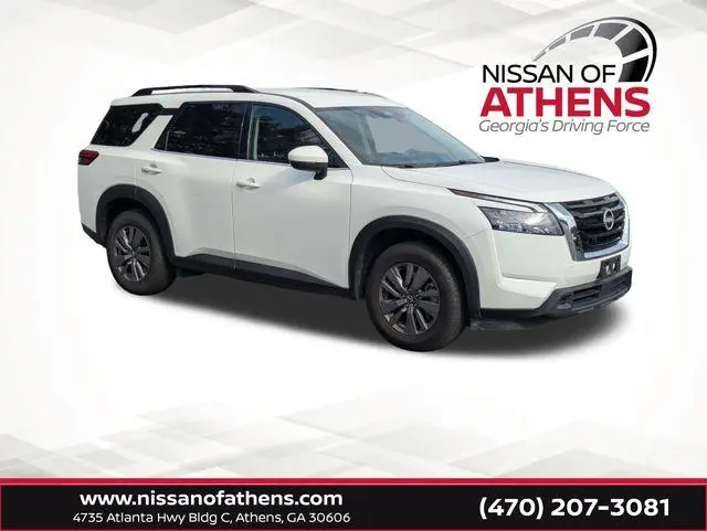 2025 Nissan Pathfinder SV