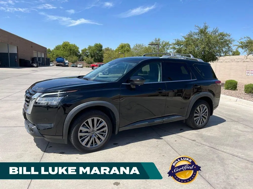 2024 Nissan Pathfinder SL