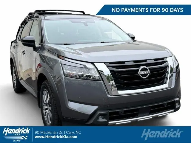 2022 Nissan Pathfinder SL