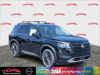 2026 Nissan Pathfinder SL