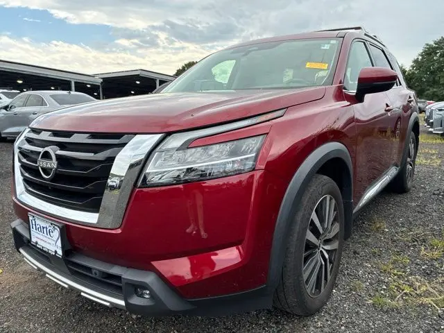 2022 Nissan Pathfinder Platinum